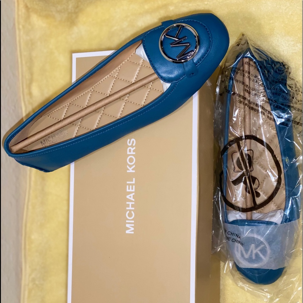 Michael kors flats - Picture 1 of 3